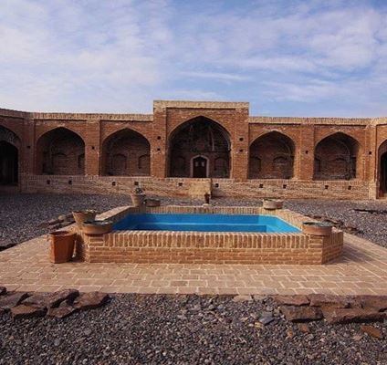 Zillu & Pottery Museum of Meybod